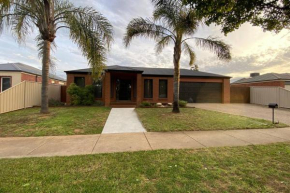Beaut Stay on Boyd, Shepparton